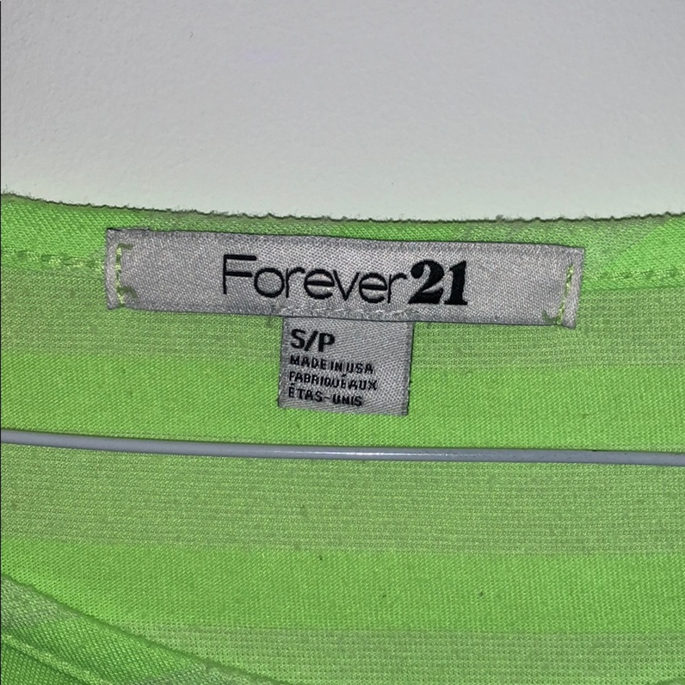 Neon green yellow tee- 3 quarter sleeve size SMALL - Picture 4 of 4